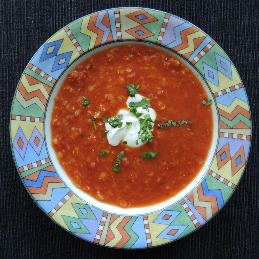 Rote Linsen-Tomaten-Suppe - Chilirosen