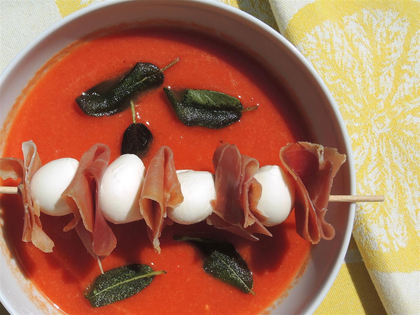 Tomaten-Melonen-Gazpacho - schnell - Chilirosen