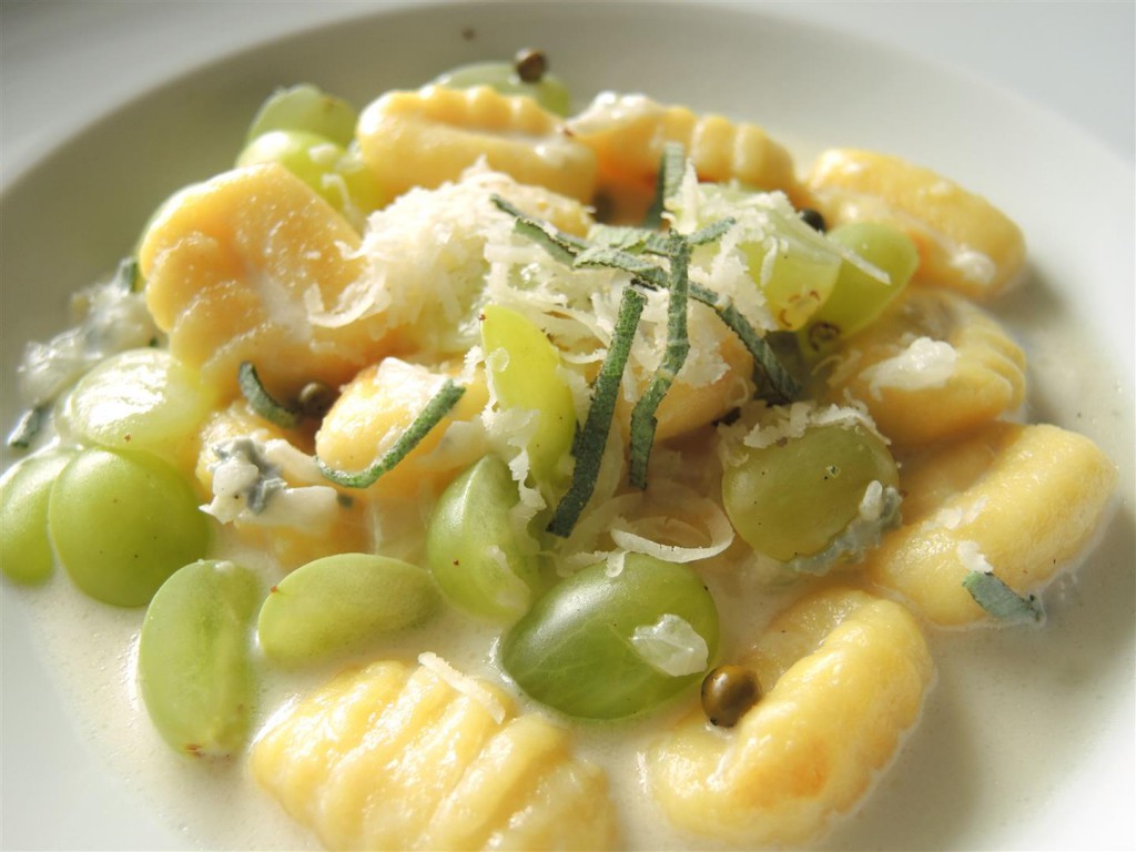 gnocchi-mit-weintrauben-gorgonzola-soße (3)