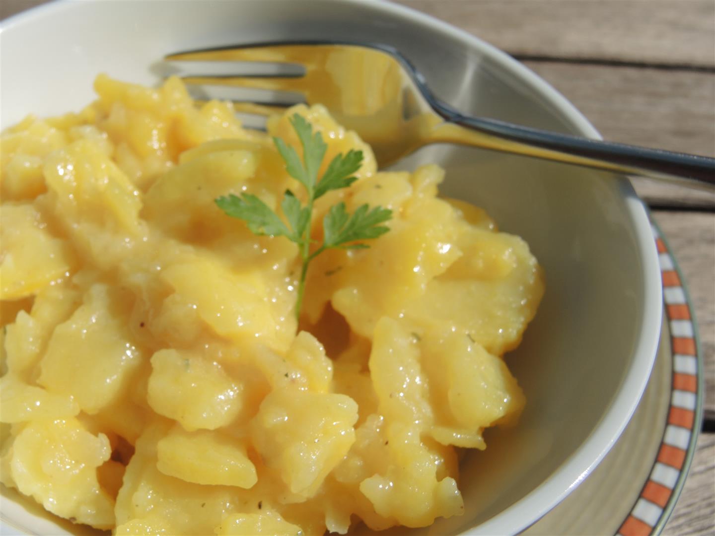 Schwäbischer Kartoffelsalat aus der Sansibar Chilirosen