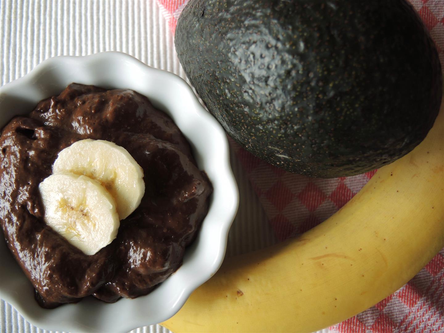 Schoko-Pudding mit Avocado – low carb - Chilirosen